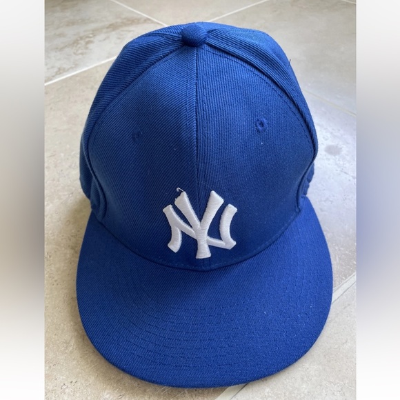 New York Yankees Cap Hat Blue Fitted 7 3/8 59fifty MLB NEW ERA OFFICIAL Base - Picture 1 of 5
